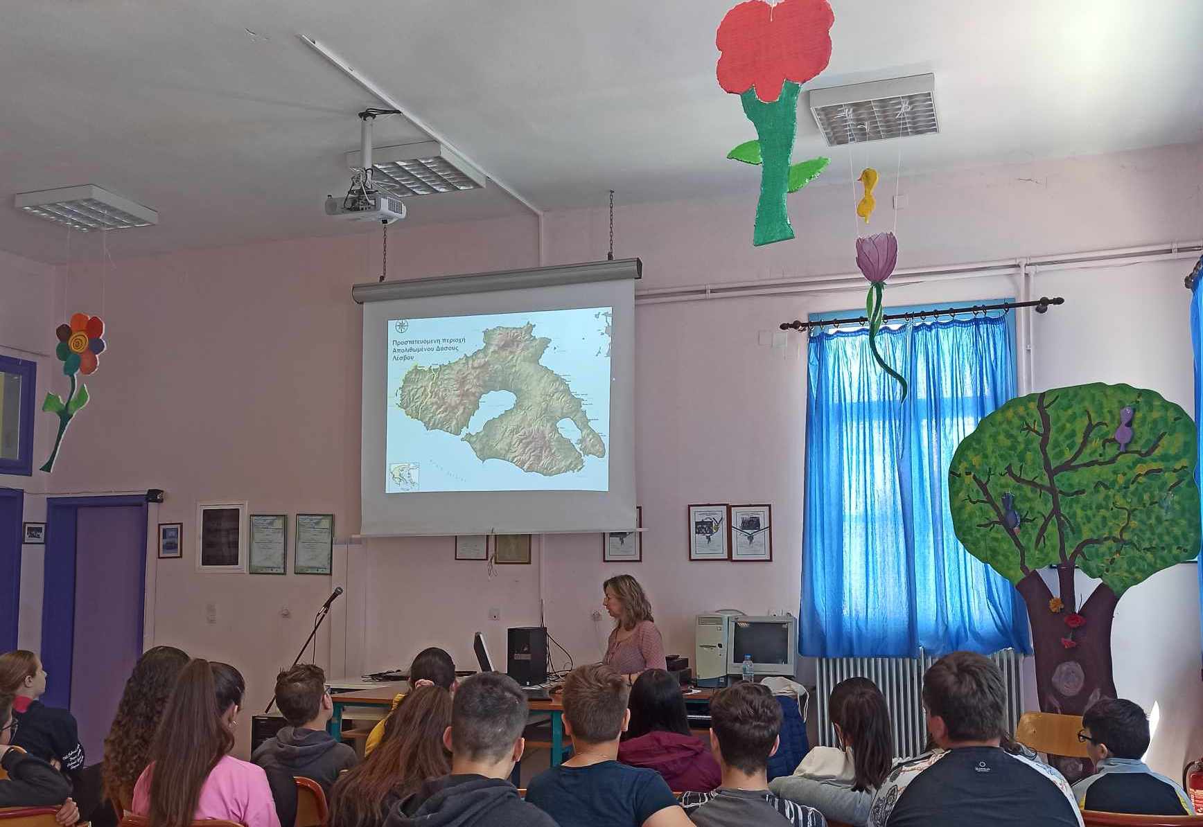 ΔΡΑΣΗ ΕΝΗΜΕΡΩΣΗΣ ΜΑΘΗΤΩΝ ΓΙΑ ΤΗ ΛΕΣΒΟ - ΠΑΓΚΟΣΜΙΟ ΓΕΩΠΑΡΚΟ UNESCO & ΑΝΑΠΤΥΞΗ ΣΥΝΕΡΓΑΣΙΑΣ ΜΕΤΑΞΥ ΣΧΟΛΕΙΩΝ ΓΕΩΠΑΡΚΩΝ