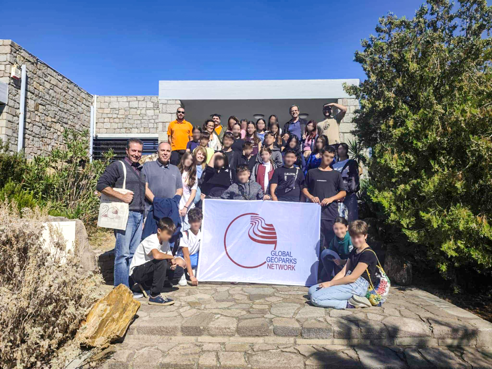 Με θετικές προοπτικές ξεκίνησαν οι εκπαιδευτικές επισκέψεις σχολείων στο Γεωπάρκο Λέσβου  και το Απολιθωμένο Δάσος 