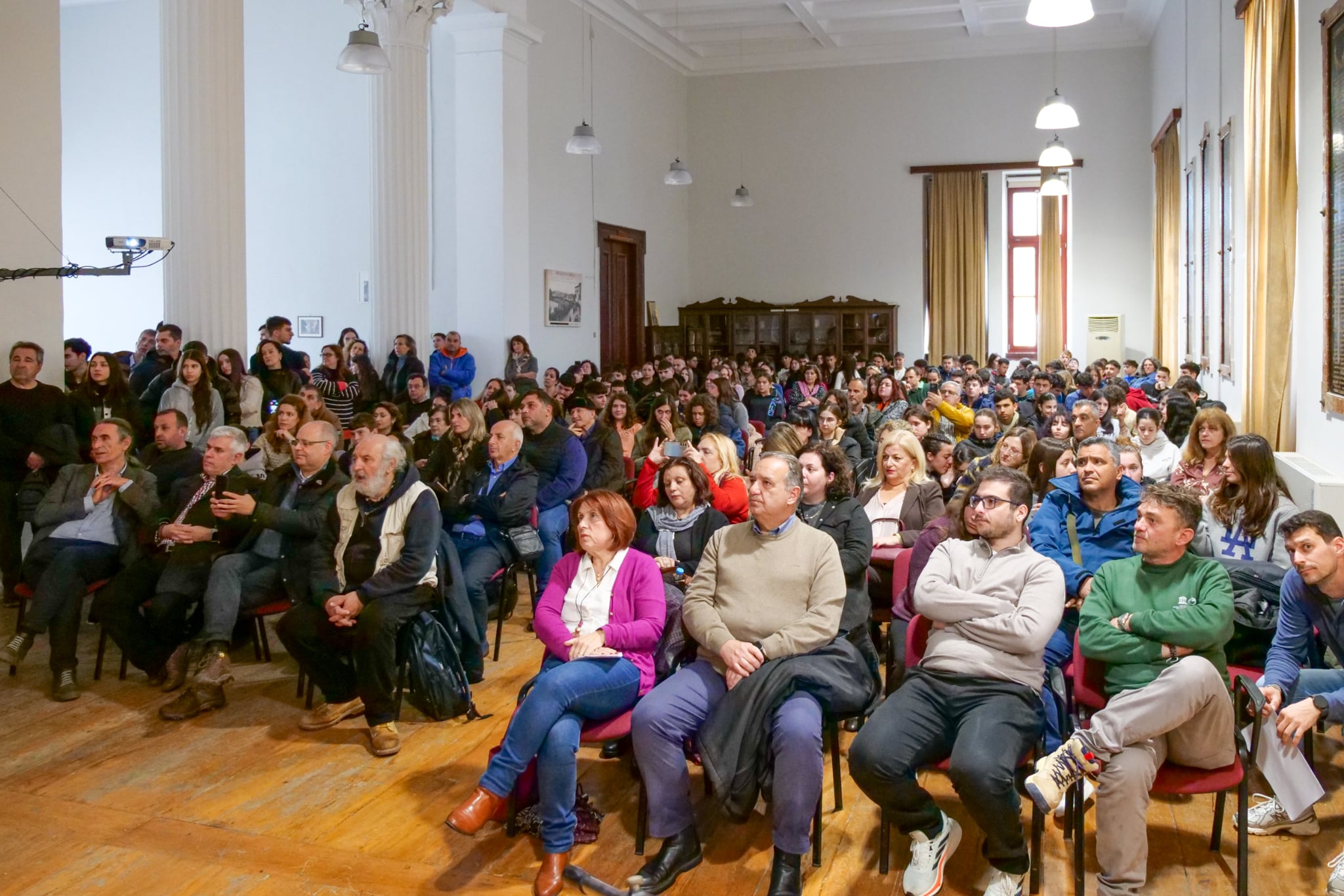 ΒΡΑΒΕΥΣΕΙΣ ΣΧΟΛΕΙΩΝ ΚΑΙ ΜΑΘΗΤΩΝ ΤΗΣ ΛΕΣΒΟΥ 